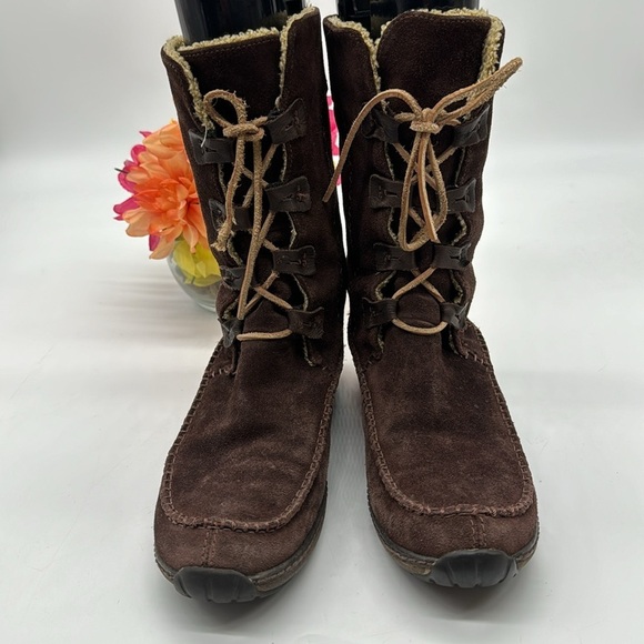 Timberland Brown Suede Shin High Boots Size 8.5 TB6822 - Picture 2 of 7